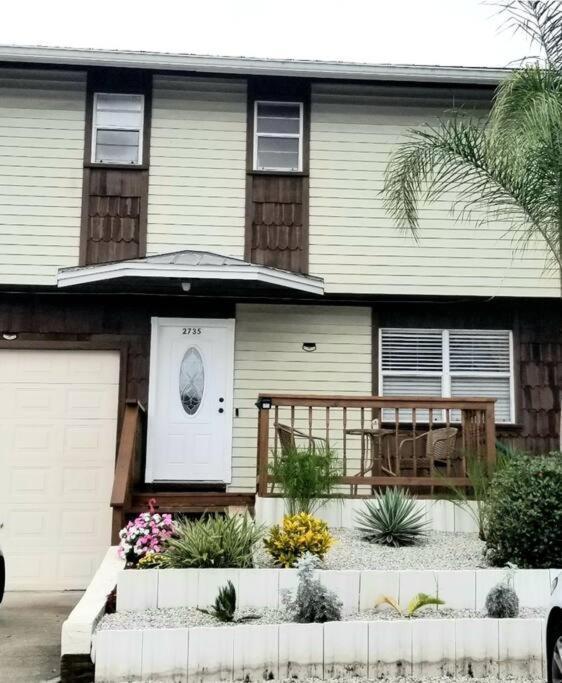 Comfy Studio In Sarasota Apartment Exterior photo